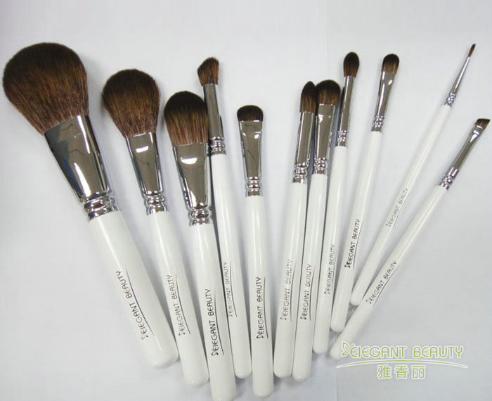 便攜式化妝刷套裝的磁吸設(shè)計(jì)如何避免刷頭松動(dòng)？