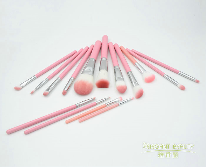 化妝刷定制的“口碑推薦”：那些用戶好評如潮的定制刷具品牌